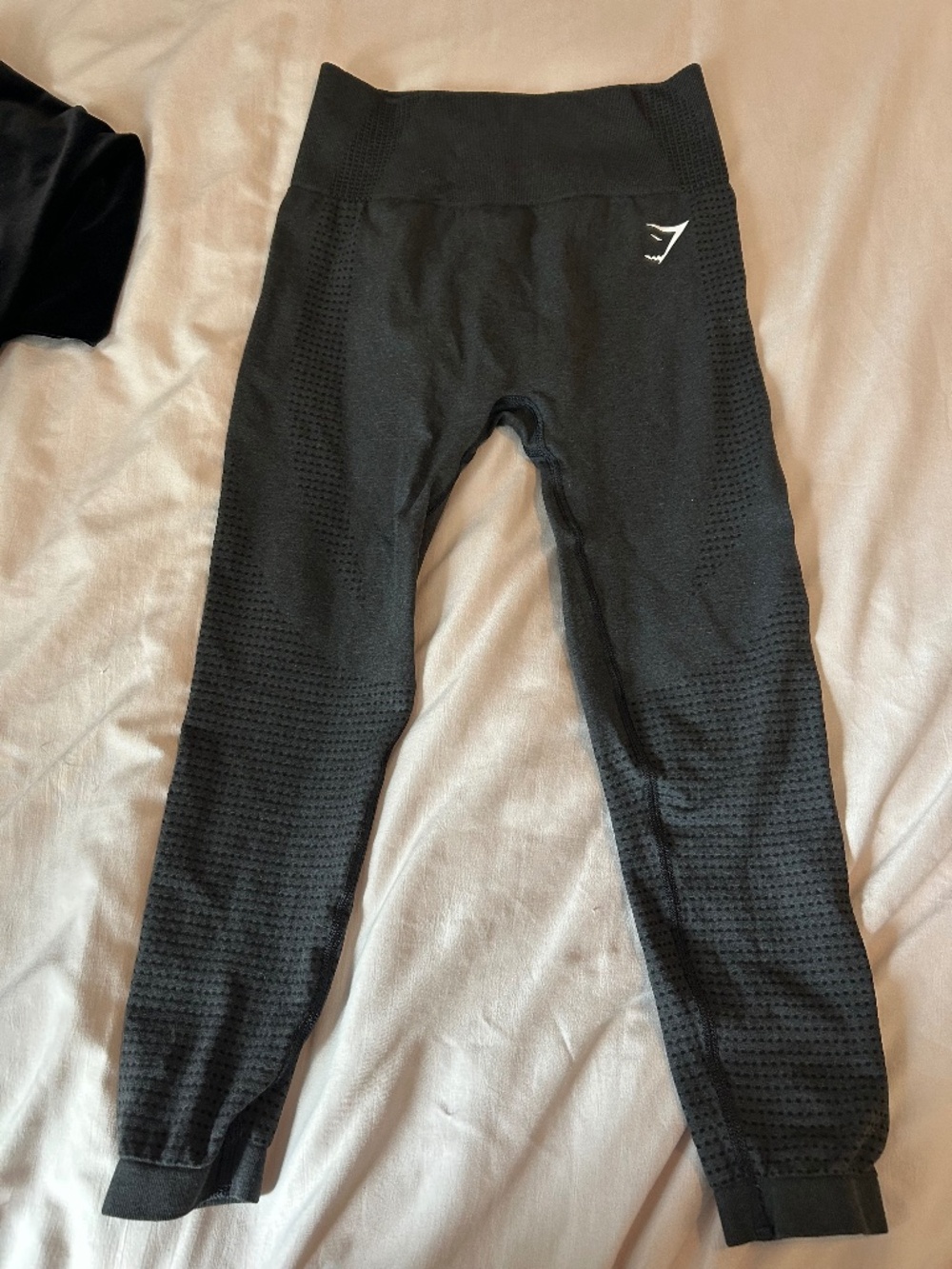 Gymshark cropped compression pants
